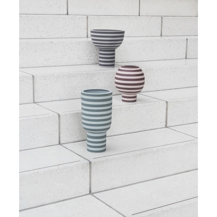 AYTM Wazon VARIA SCULPTURAL różowy AYTM Wazon VARIA SCULPTURAL różowy